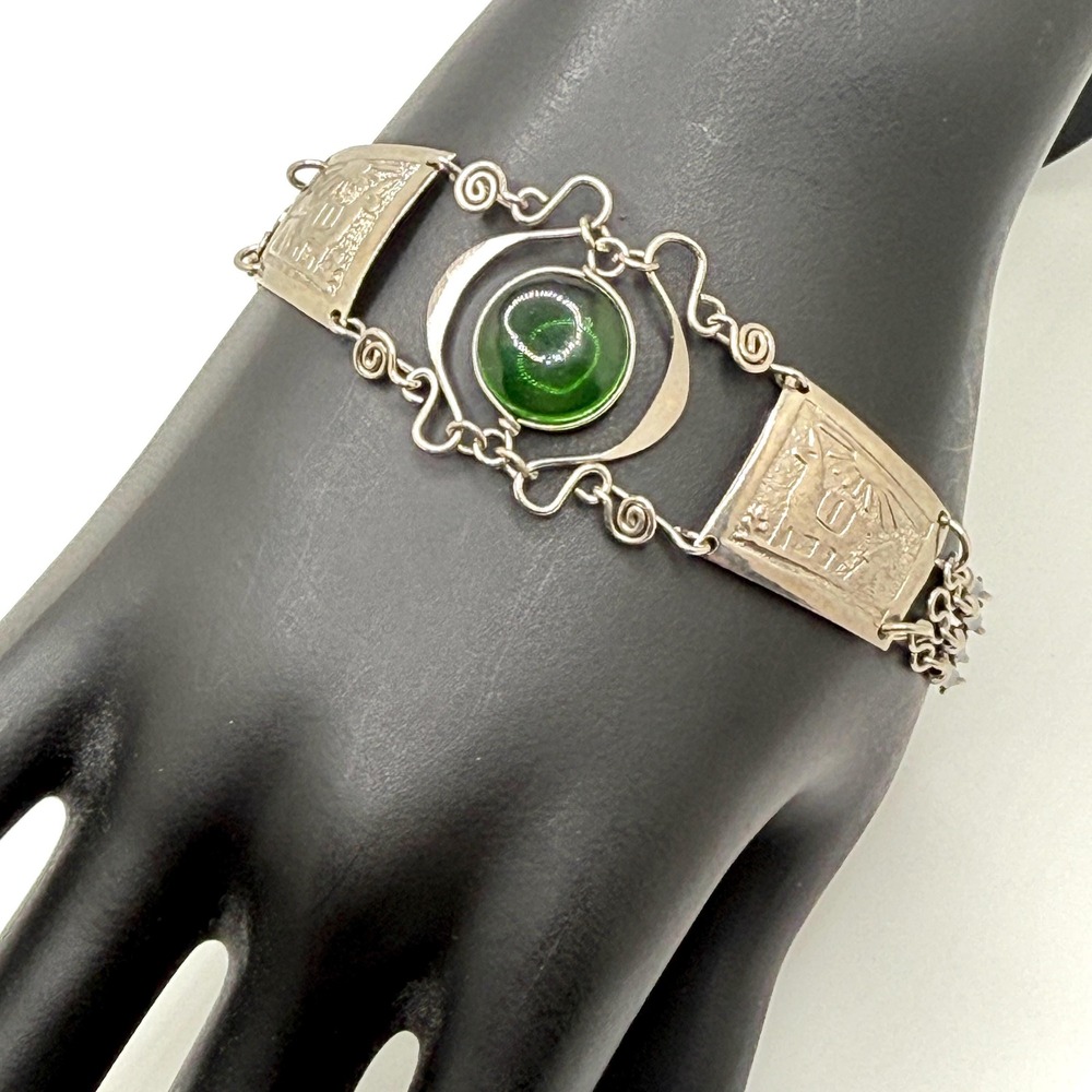 Vintage Silver Tone Bracelet w/ Green Glass Stone Southwest Llama Sun Hut Motifs